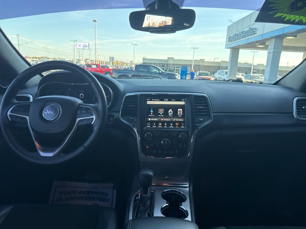 Used 2018 Jeep Grand Cherokee Altitude AWD/4WD image 25