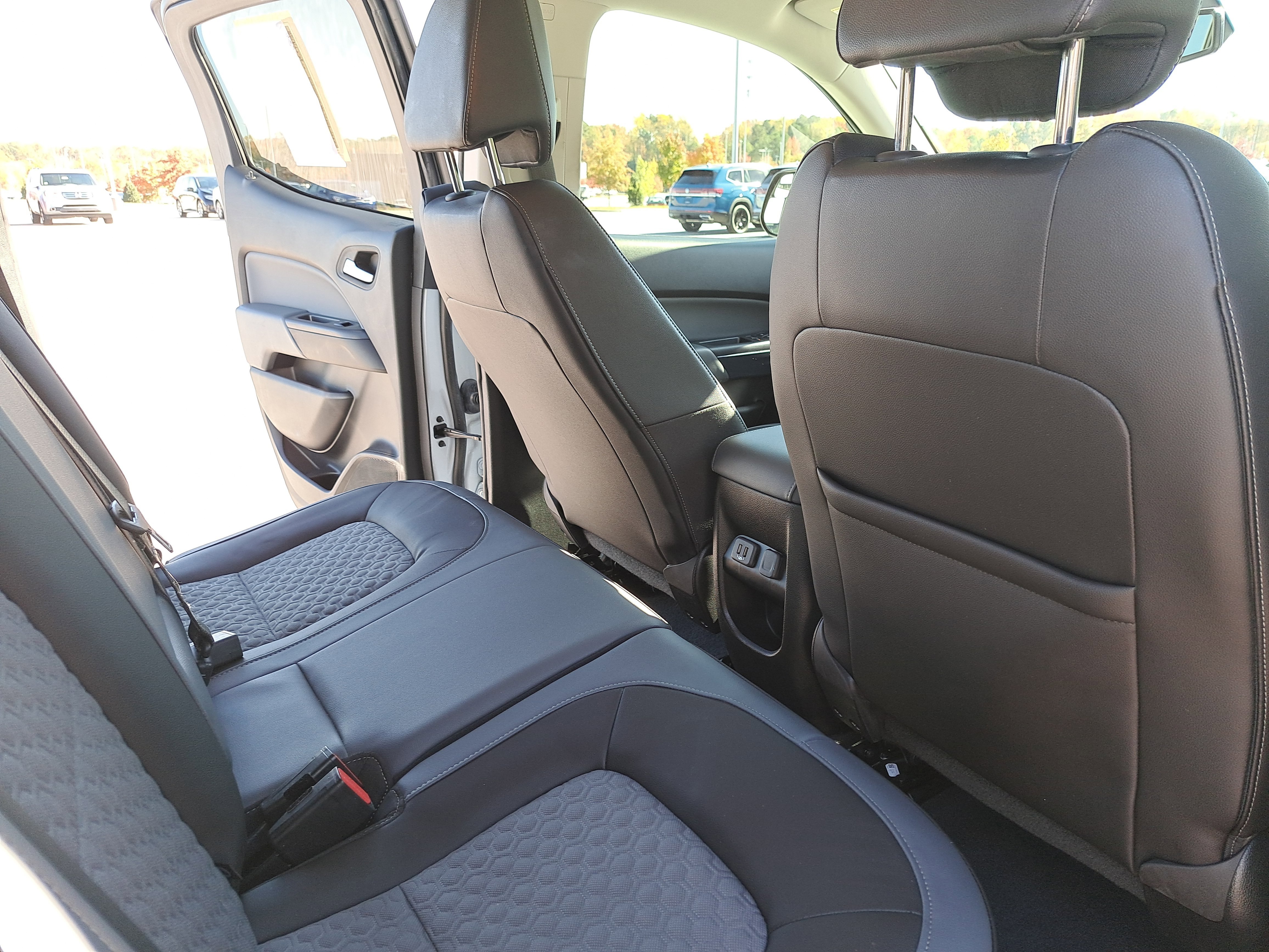 Used 2019 Chevrolet Colorado Z71 image 11