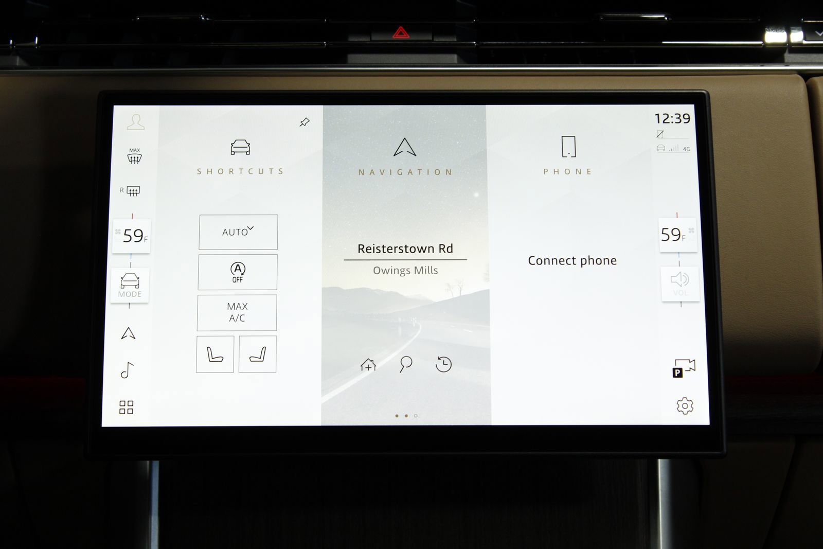 Used 2025 Land Rover Range Rover SE image 37