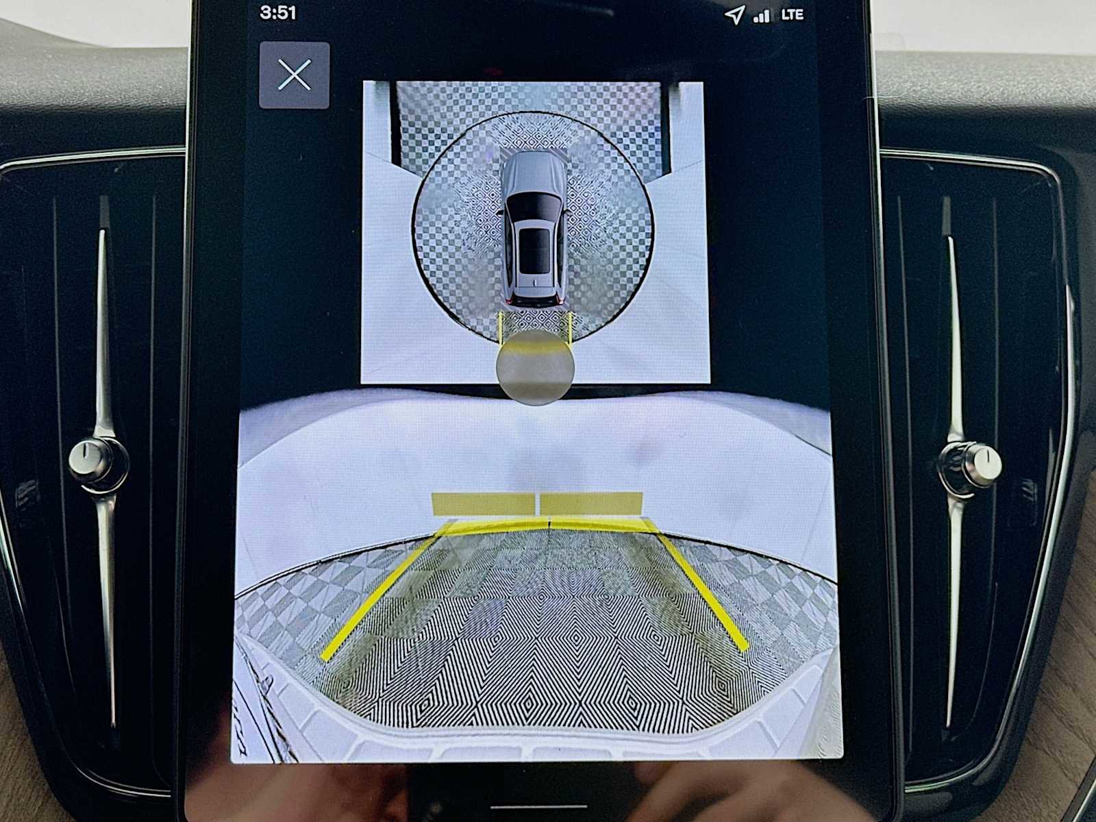 New 2026 Volvo XC60 B5 Plus w/ Protection Package Premier image 14