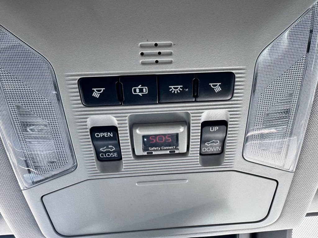 Used 2019 Toyota RAV4 Limited w/ Cold Weather Package FWD image 29