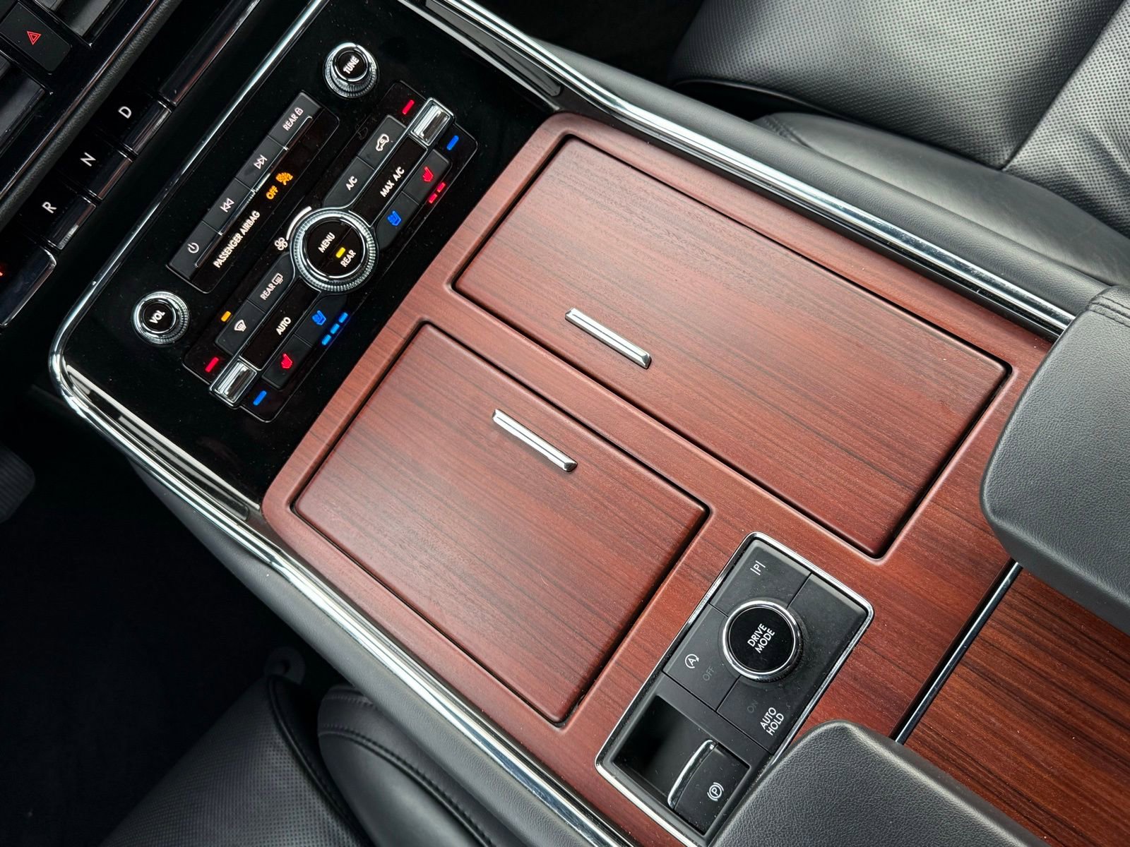 Used 2023 Lincoln Navigator Reserve image 31