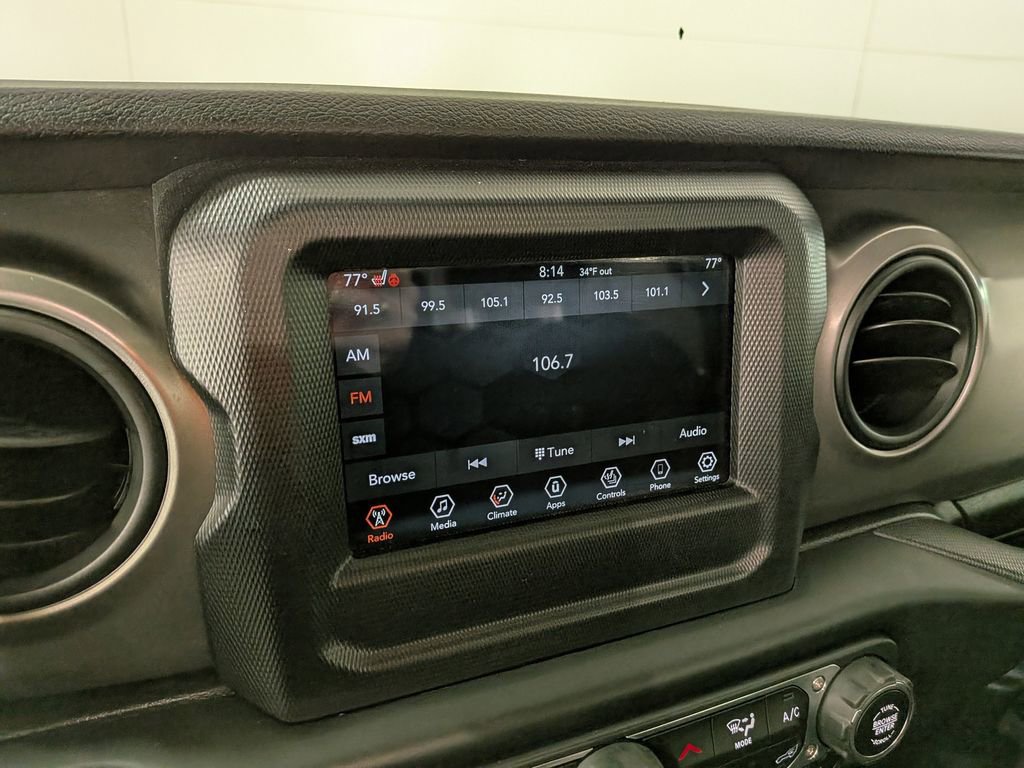 Used 2021 Jeep Gladiator Willys image 25