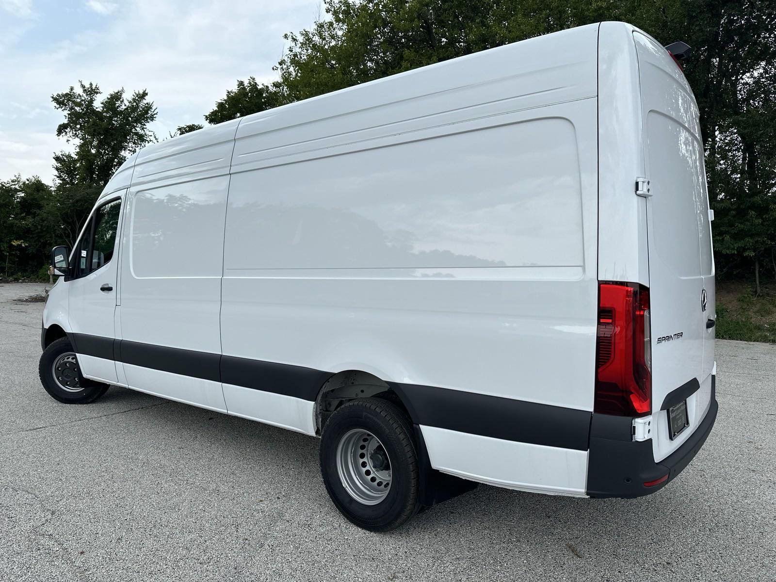 New 2024 Mercedes-Benz Sprinter 3500 image 4