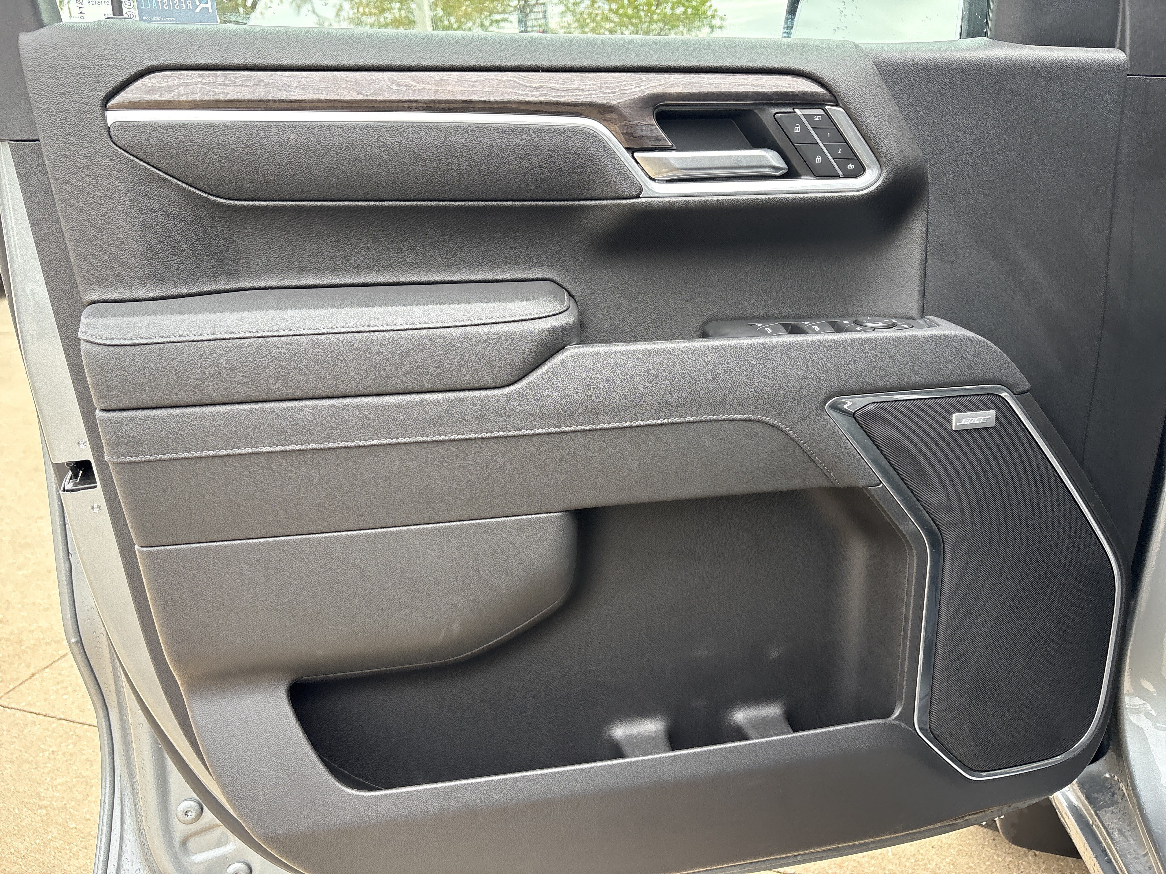 Used 2026 Chevrolet Silverado 1500 LTZ AWD/4WD image 12