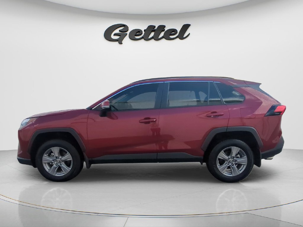 Used 2025 Toyota RAV4 XLE w/ Convenience Package FWD image 8
