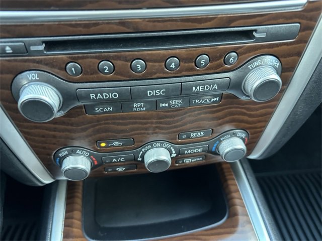 Certified 2017 Nissan Pathfinder Platinum w/ Family Entertainment Package image 16
