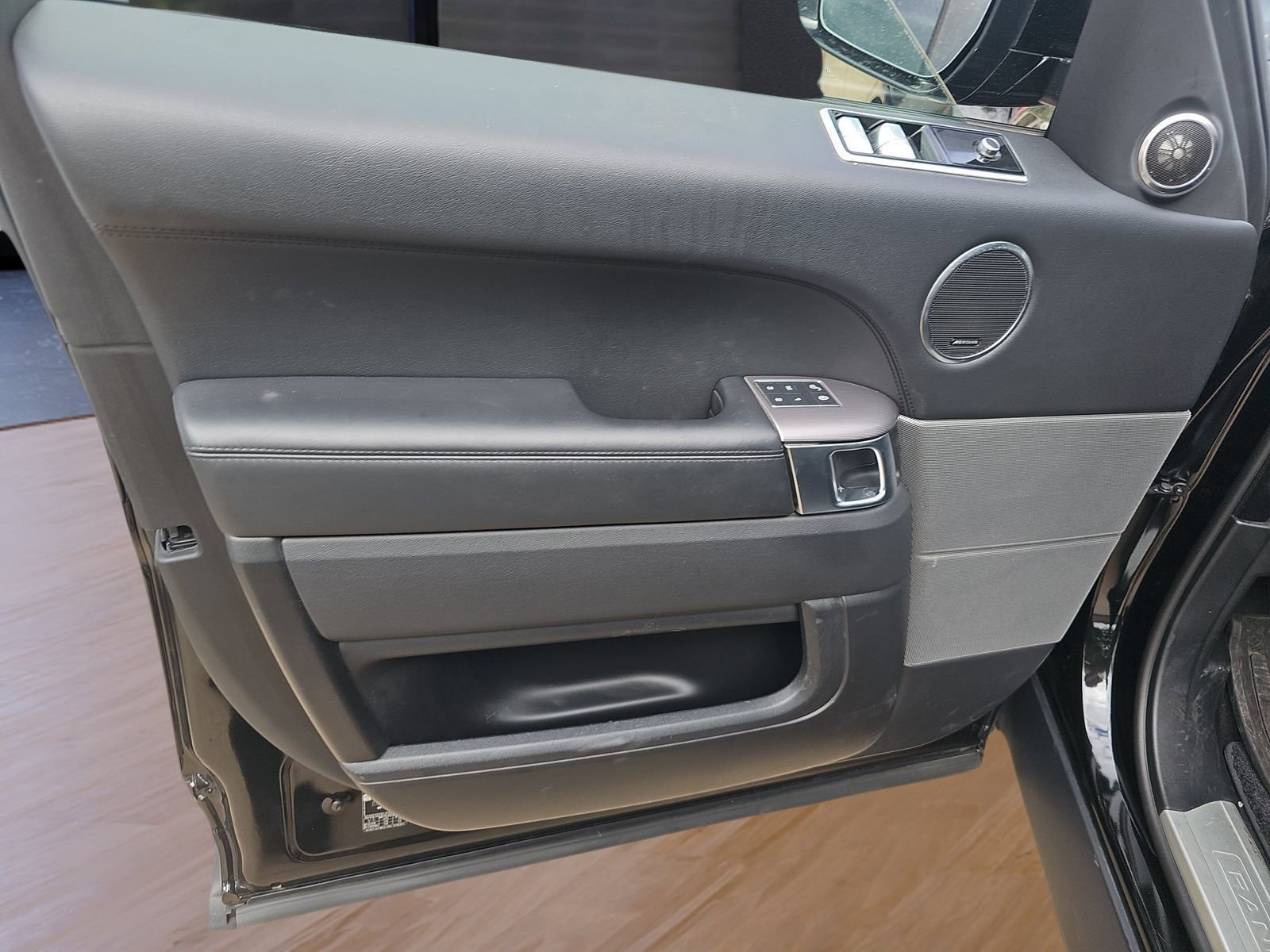 Used 2022 Land Rover Range Rover Sport HST image 15