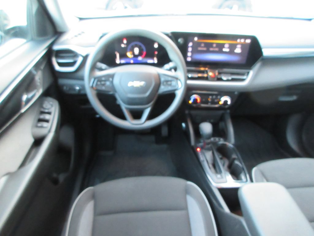 Certified 2025 Chevrolet TrailBlazer LT FWD image 15