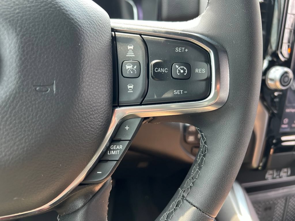 Used 2025 RAM 1500 Big Horn AWD/4WD image 24