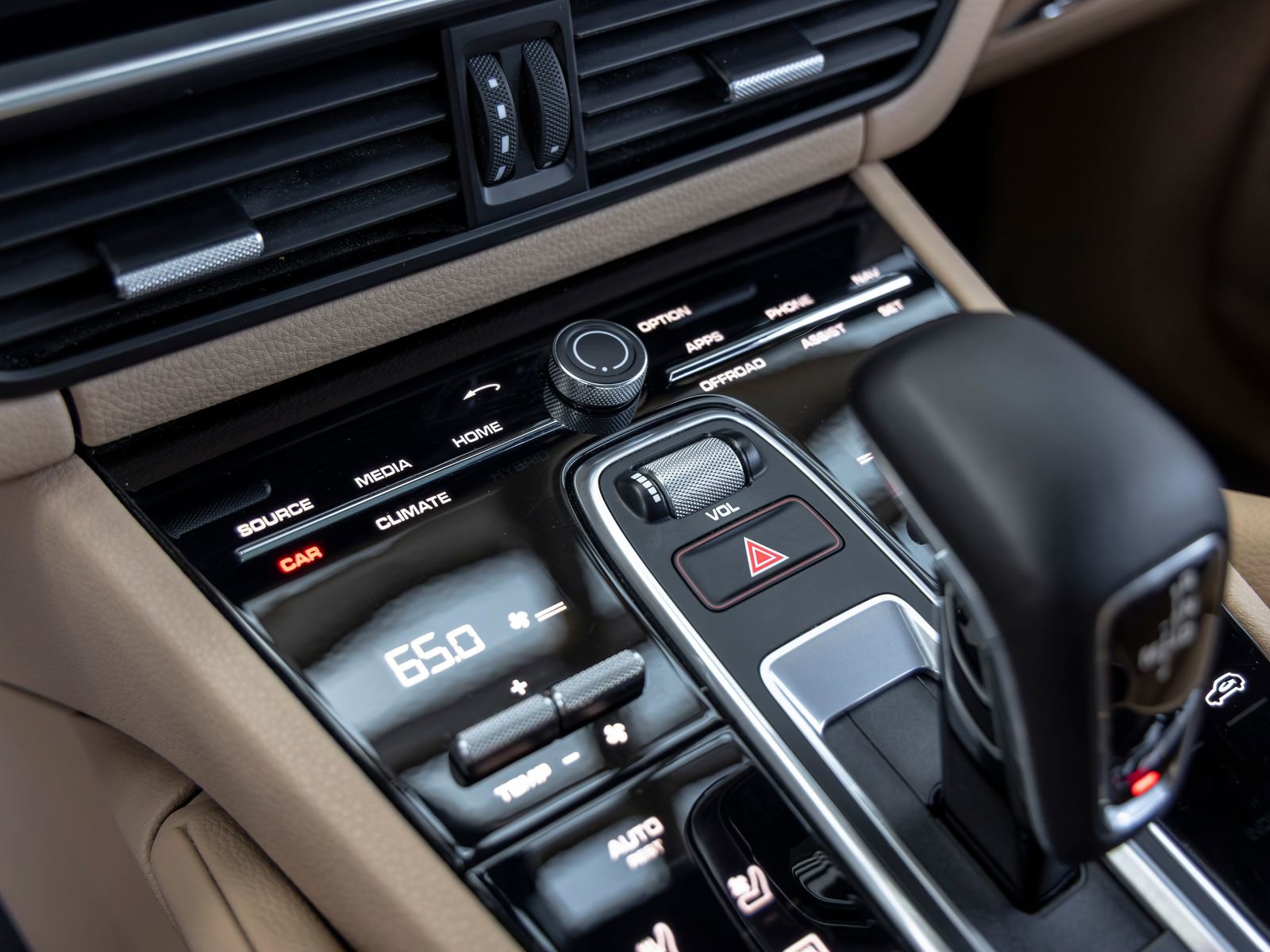 Certified 2021 Porsche Cayenne S AWD/4WD image 46