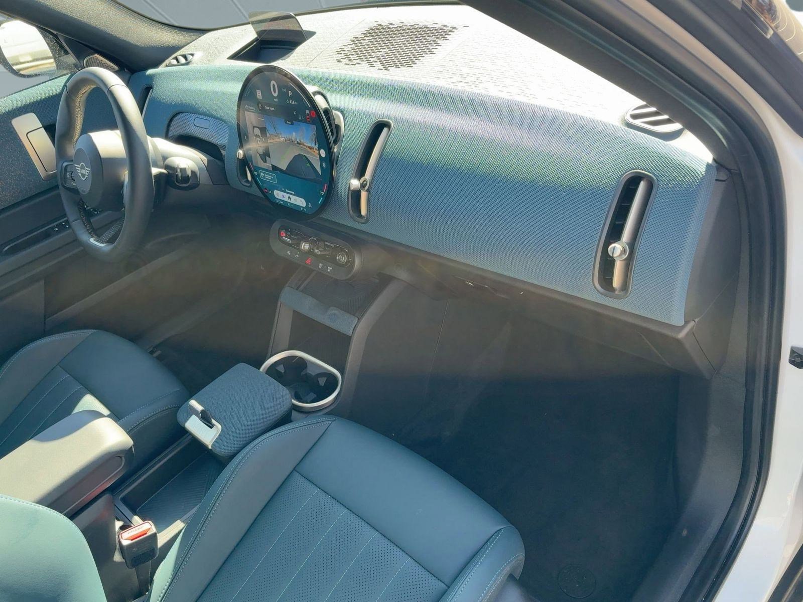 Used 2025 MINI Cooper Countryman S w/ Comfort Package Max image 29