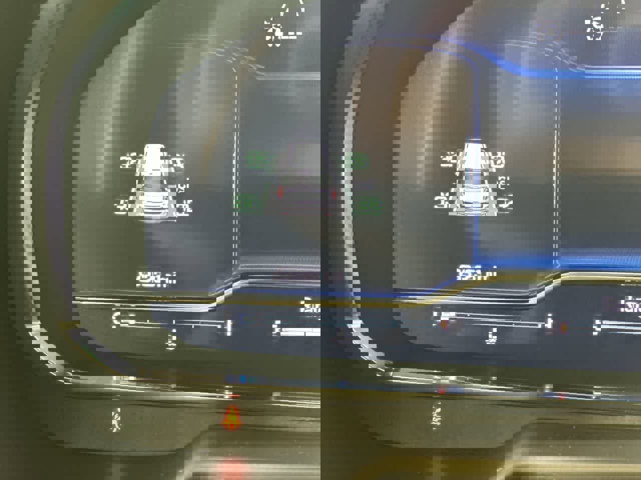 Used 2024 Chevrolet Suburban LT image 15