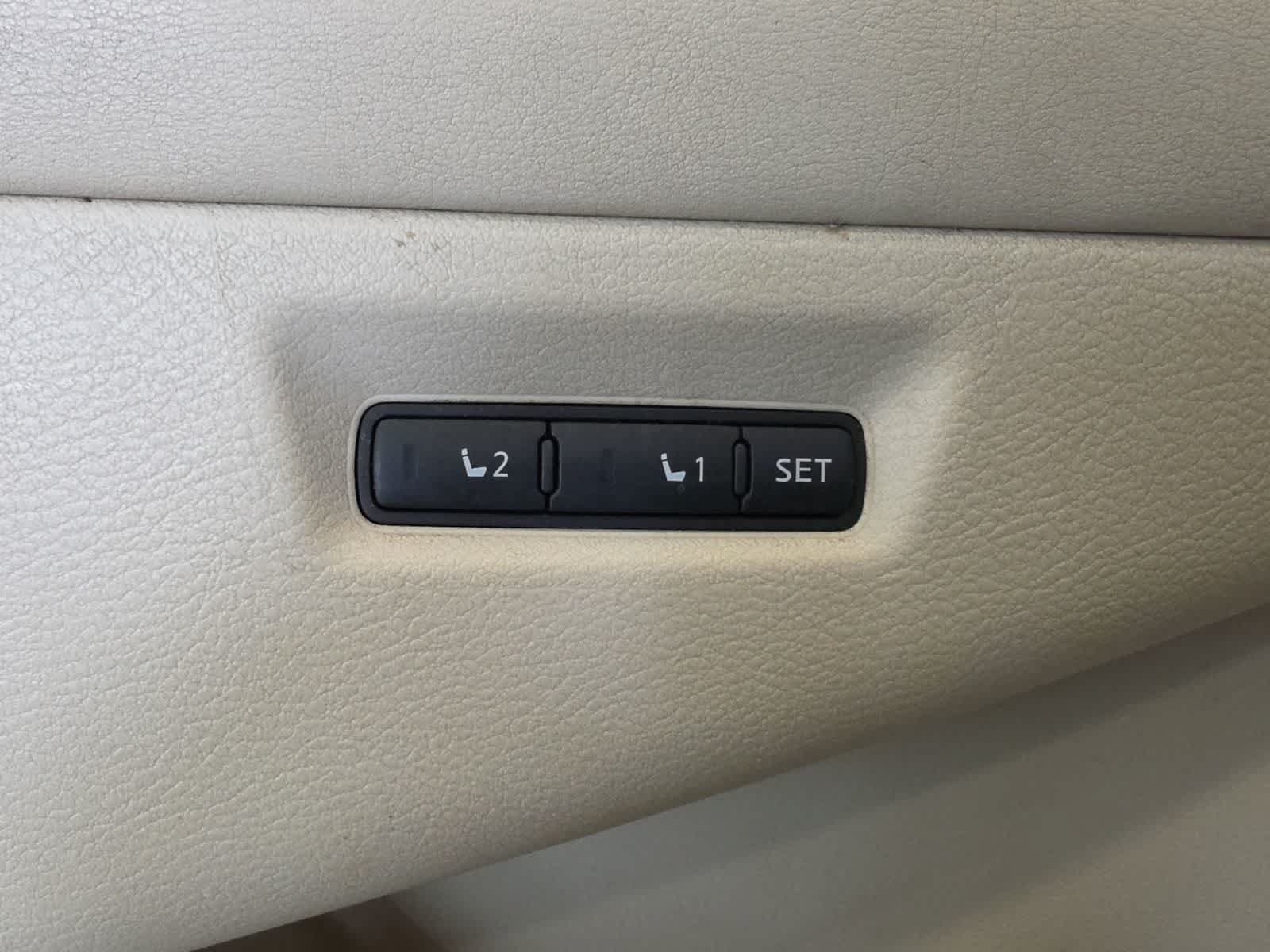 Used 2015 Nissan Murano SL w/ SL Technology Package AWD/4WD image 19