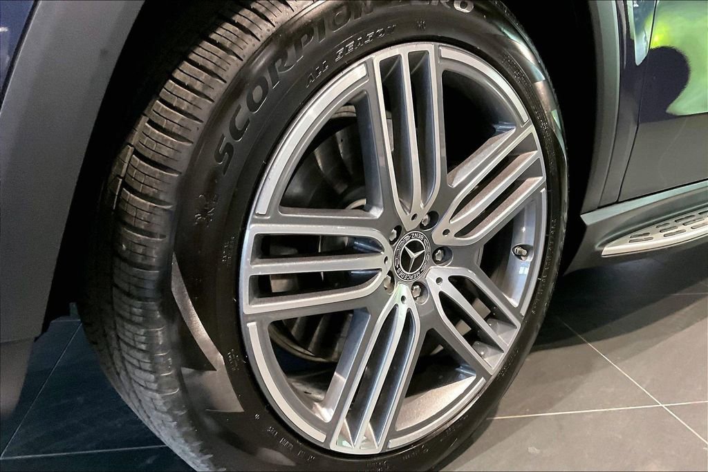 New 2026 Mercedes-Benz GLS 450 4MATIC image 11