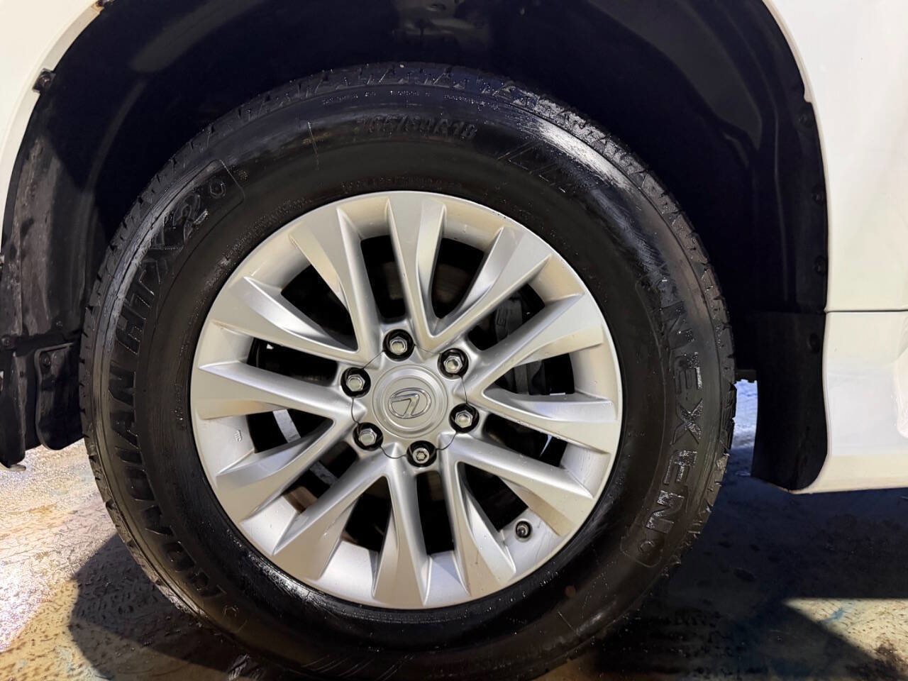 Used 2017 Lexus GX 460 Premium w/ Premium Package image 31