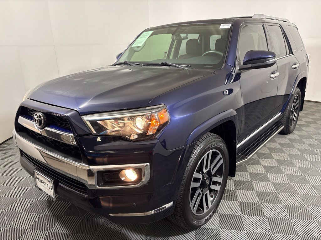 Used 2018 Toyota 4Runner Limited AWD/4WD image 2