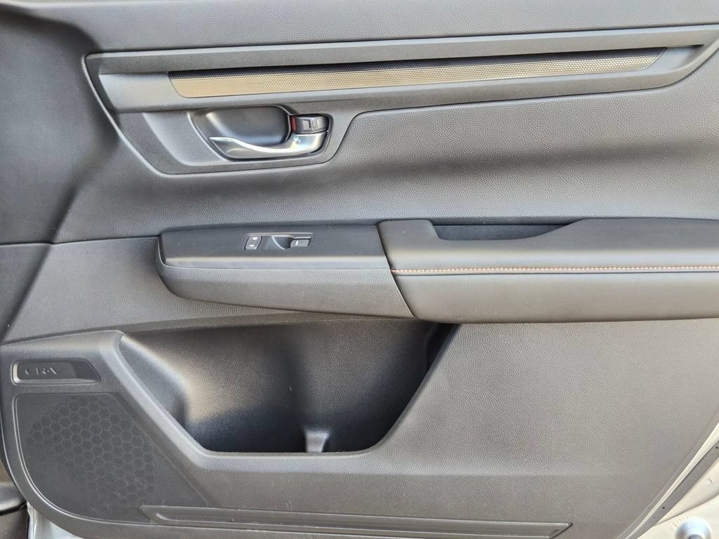 Used 2025 Honda CR-V Sport image 28