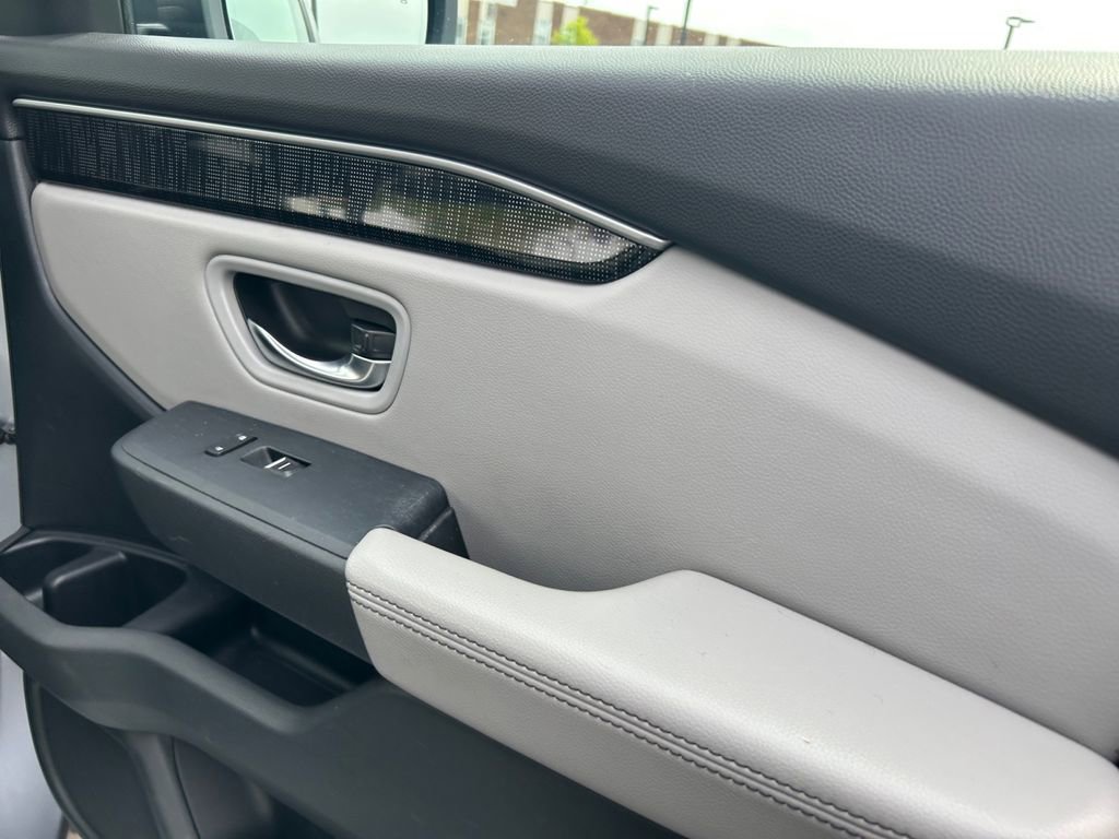 Used 2023 Honda Pilot Elite image 16