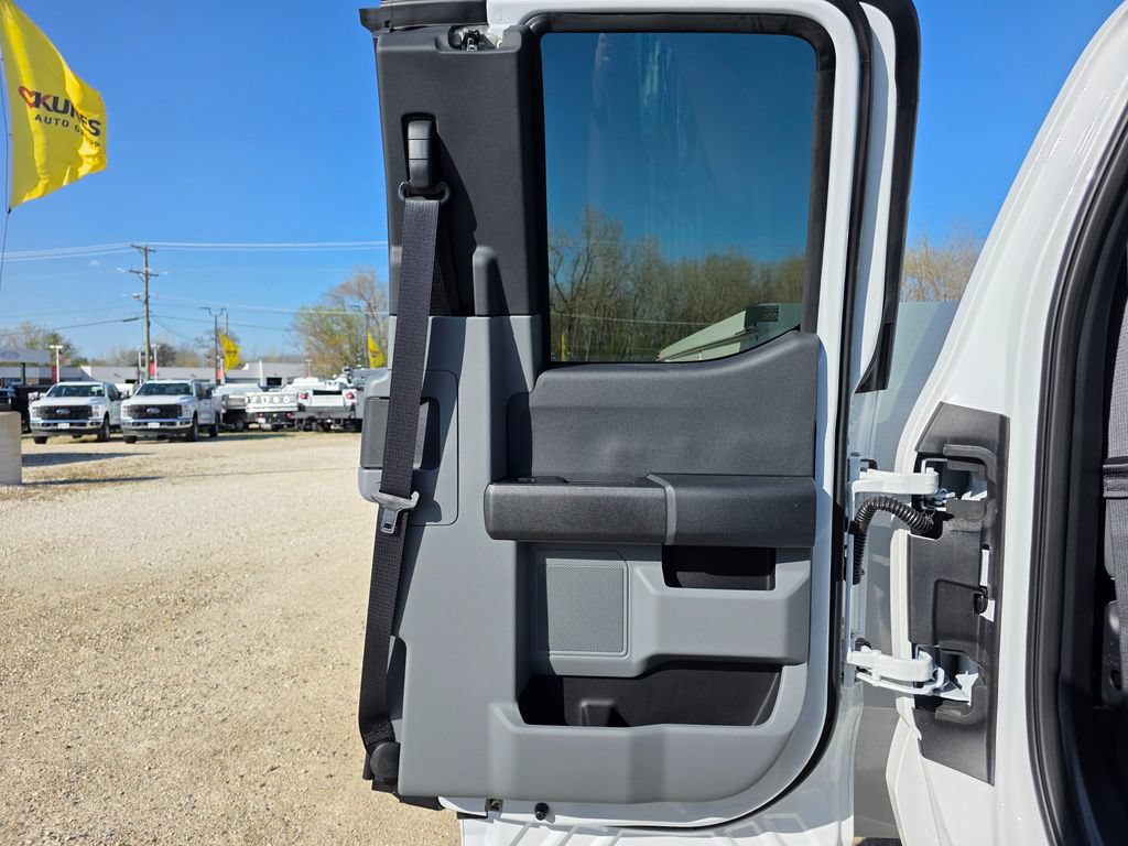 New 2026 Ford F350 XL w/ XL Chrome Package AWD/4WD image 34