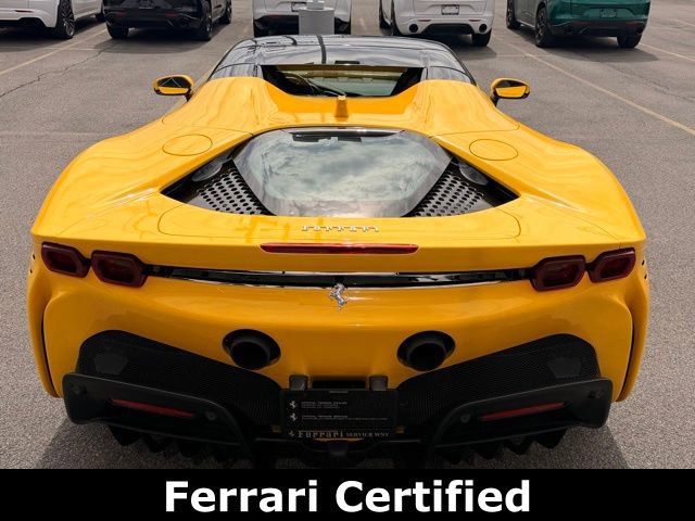 Used 2022 Ferrari SF90 Spider image 10