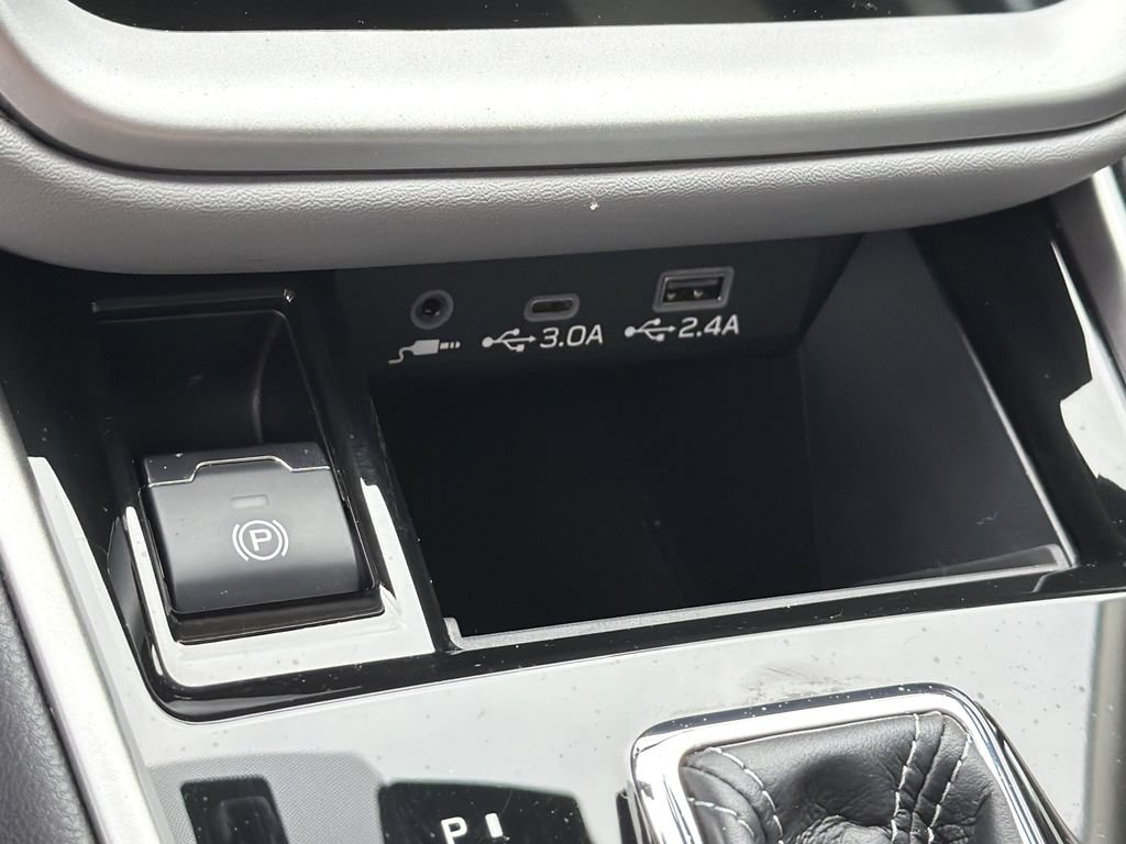 Certified 2025 Subaru Legacy Premium AWD/4WD image 29