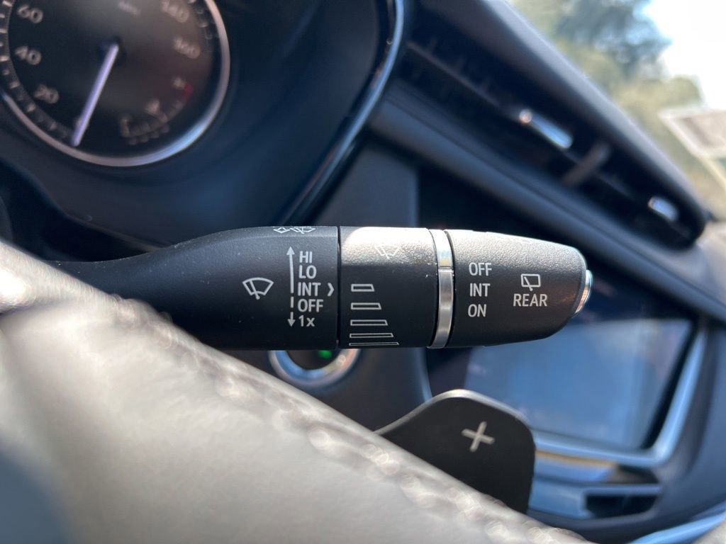 Used 2021 Cadillac XT6 Luxury image 31