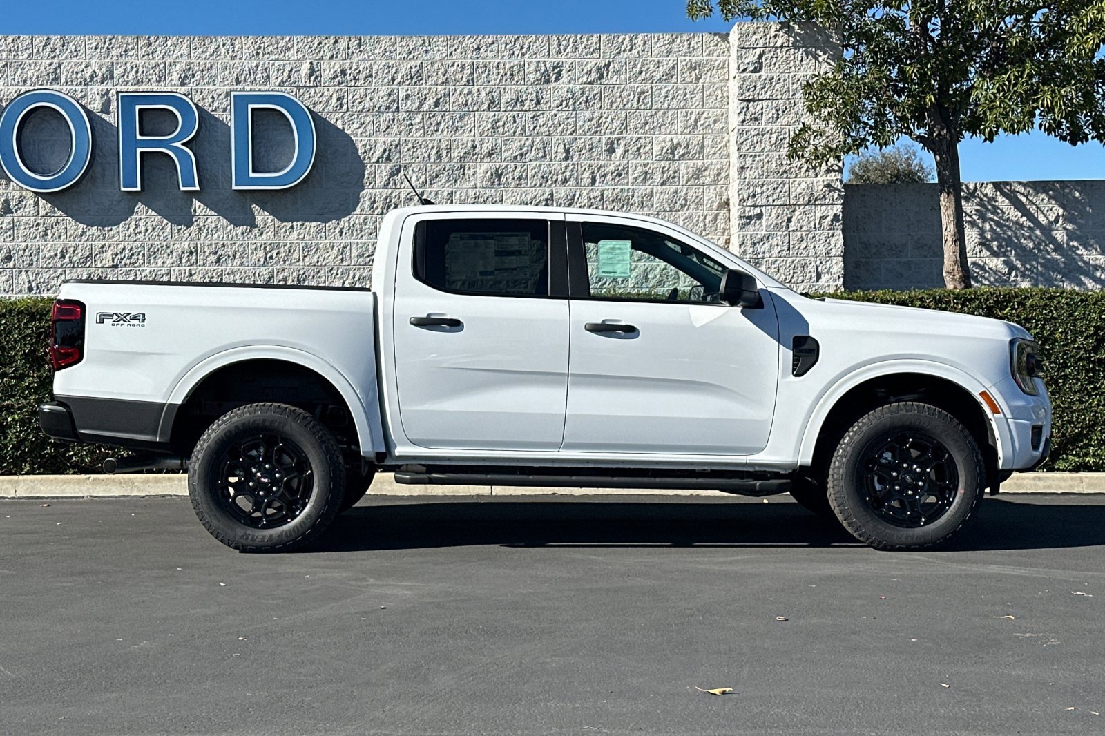 New 2025 Ford Ranger XLT w/ Equipment Group 301A High image 3