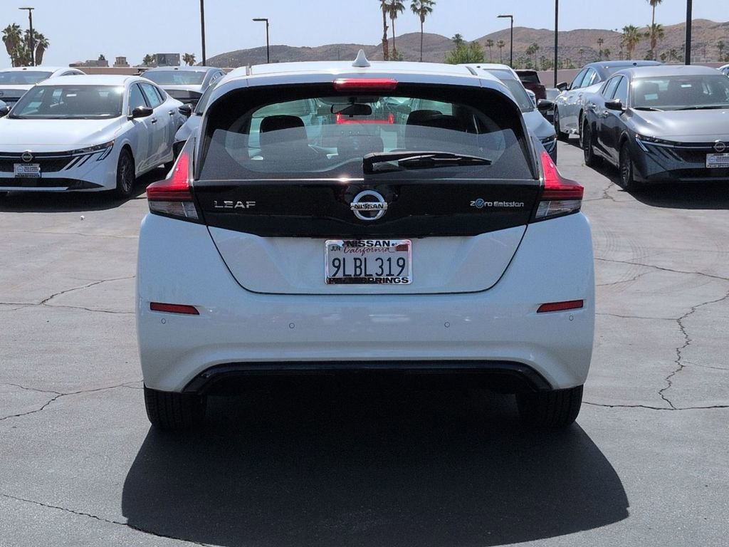Used 2020 Nissan Leaf S image 4