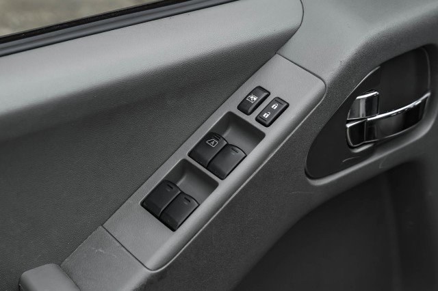 Used 2021 Nissan Frontier SV w/ Midnight Edition Floor Mats image 44