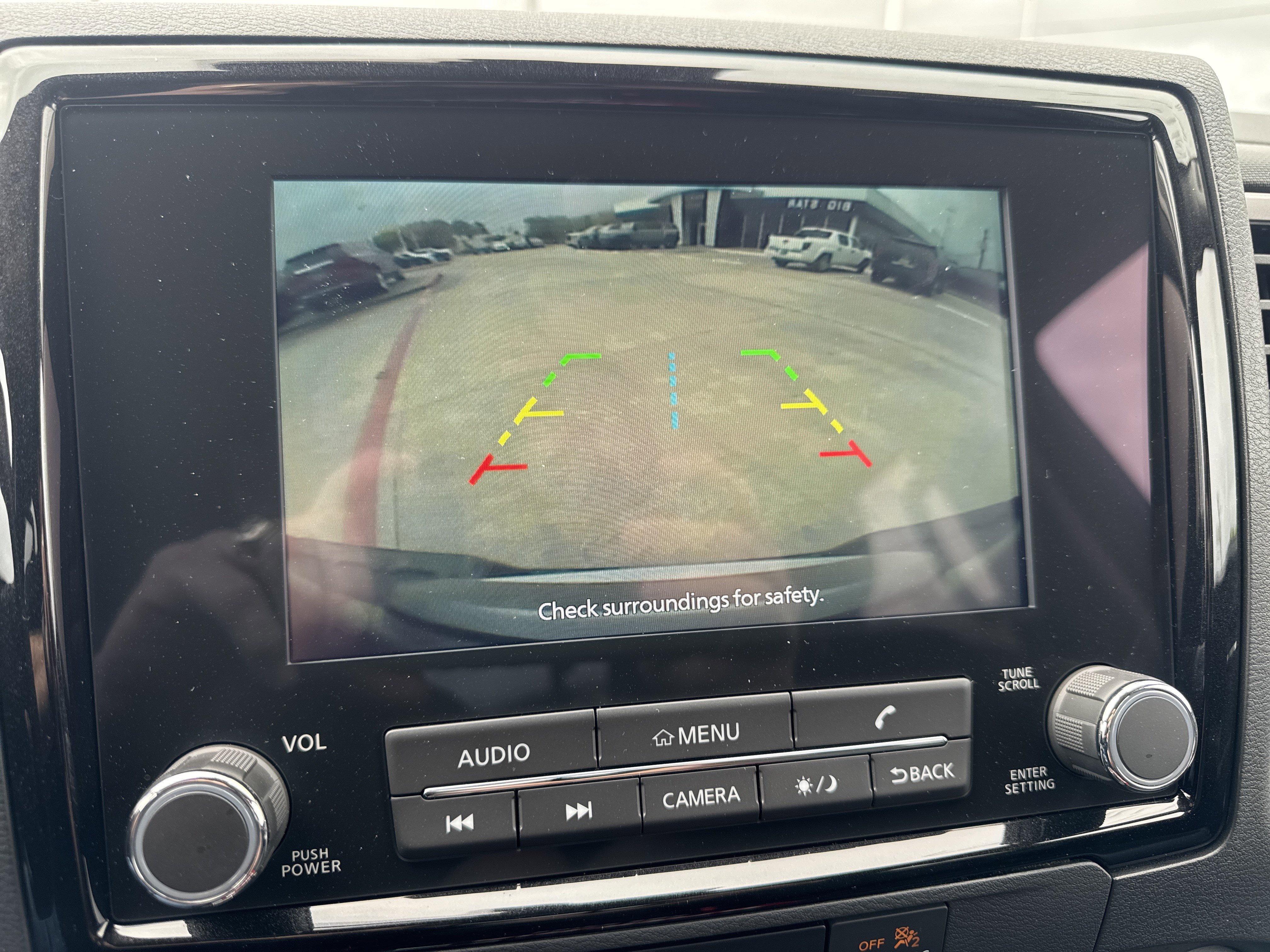 Used 2024 Nissan Frontier SL image 20