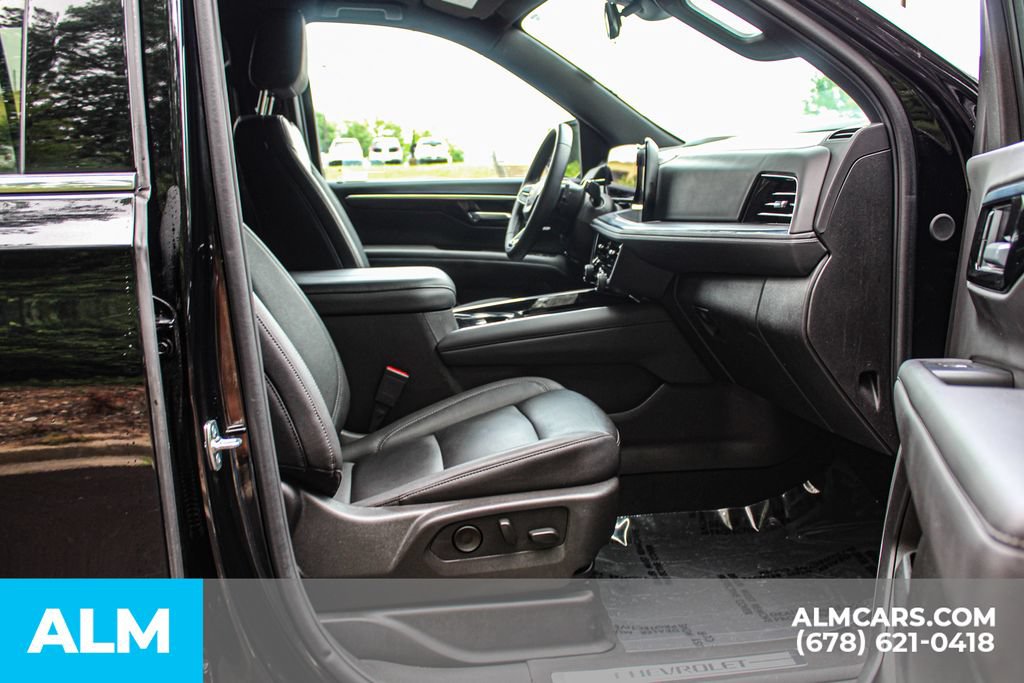 Used 2025 Chevrolet Tahoe LT AWD/4WD image 22