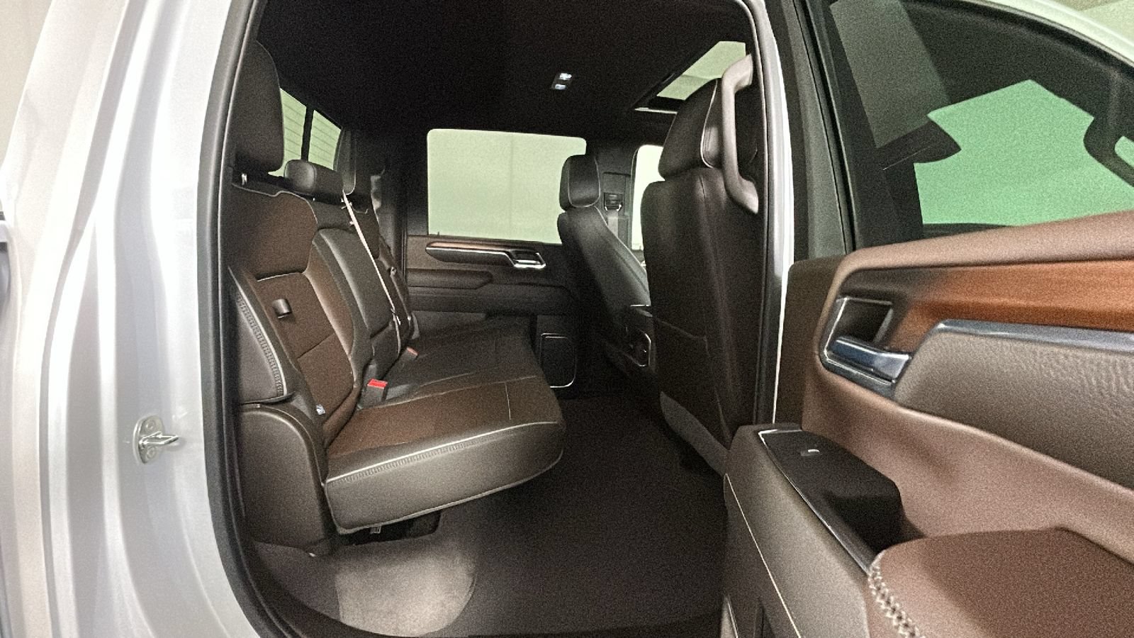 Used 2024 GMC Sierra 2500 Denali w/ Denali Reserve Package AWD/4WD image 34