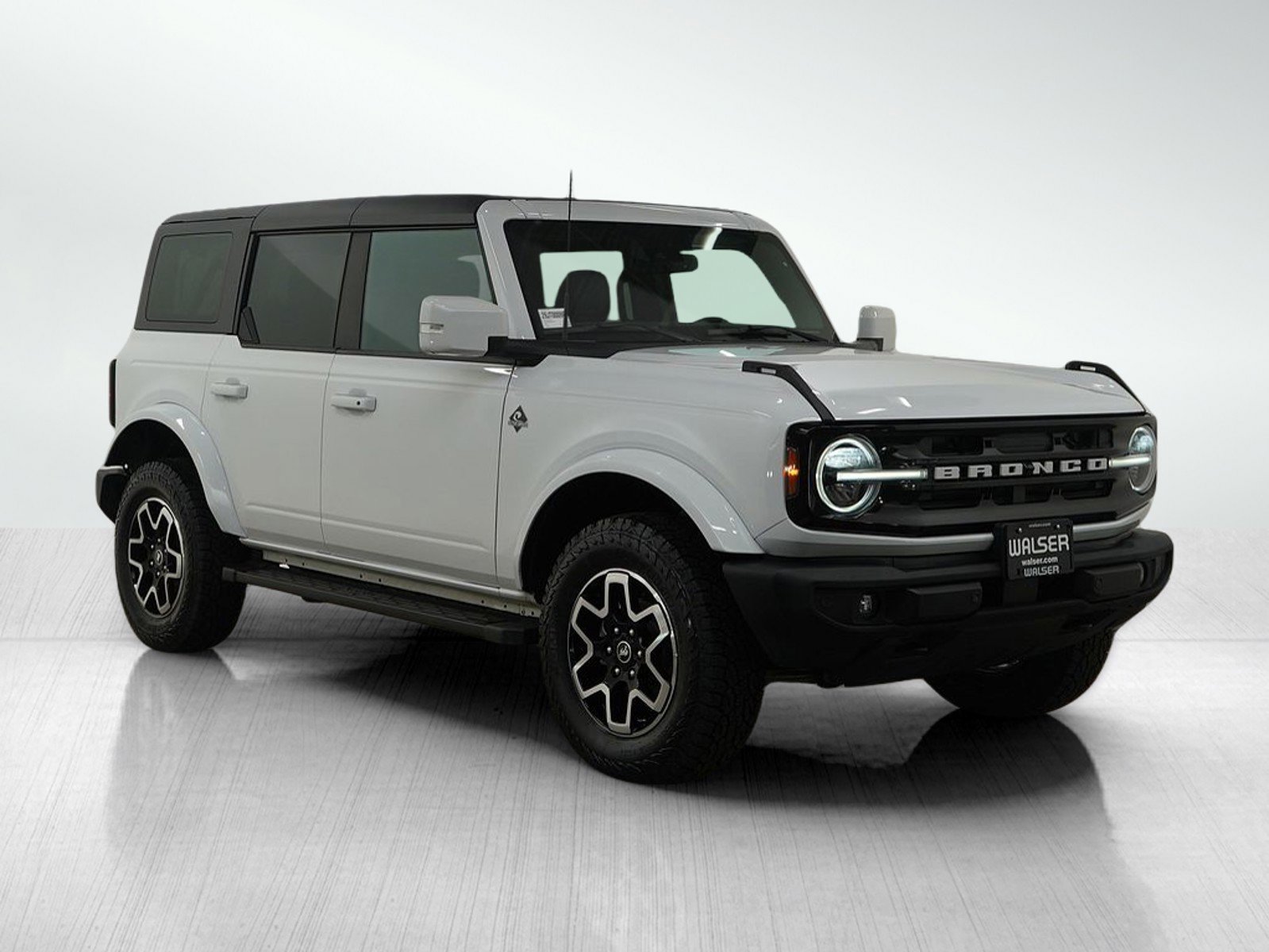 Used 2022 Ford Bronco Outer Banks image 8