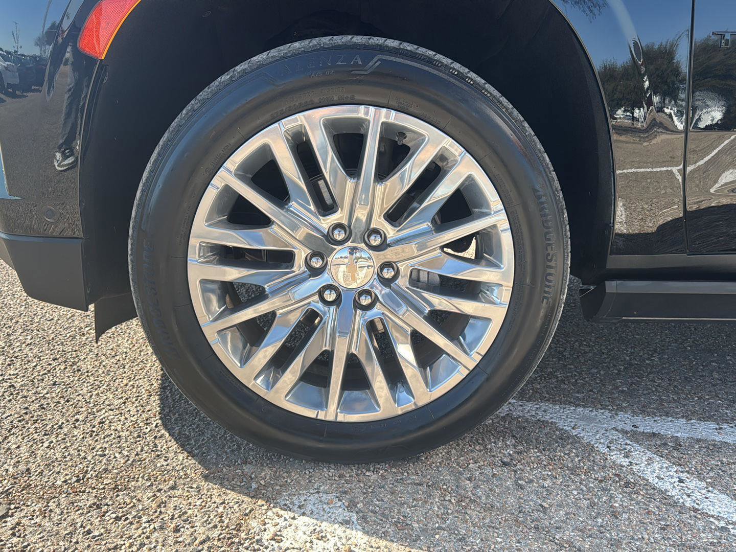 Used 2024 Chevrolet Tahoe High Country w/ Advanced Technology Package image 8