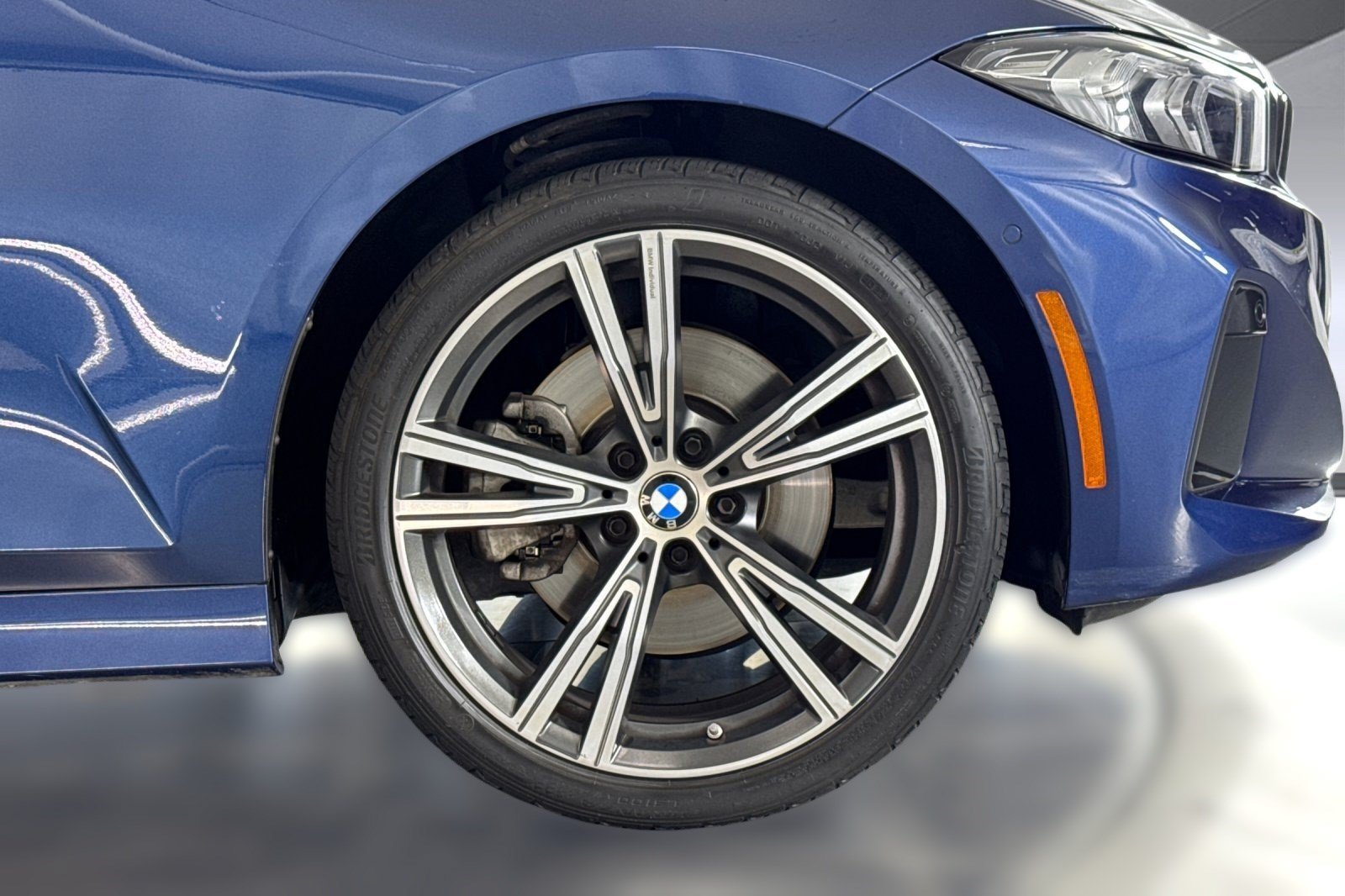 Used 2023 BMW 330i Sedan w/ Parking Assistance Package RWD image 12