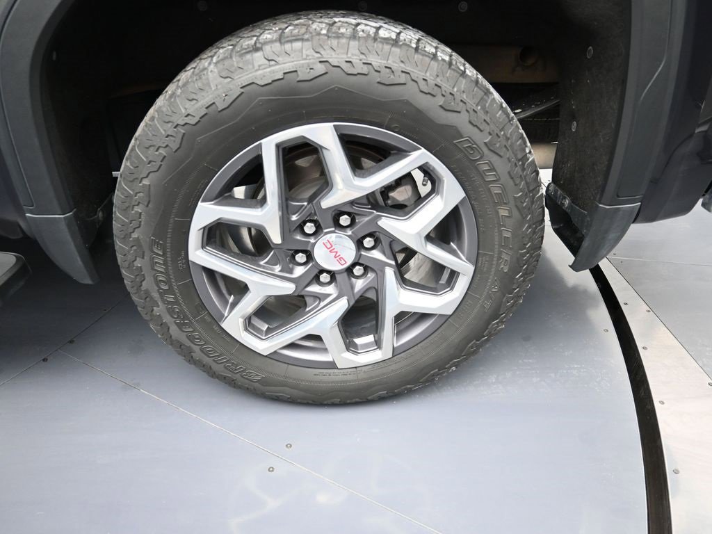 Used 2023 GMC Sierra 1500 SLT w/ SLT Premium Package image 9