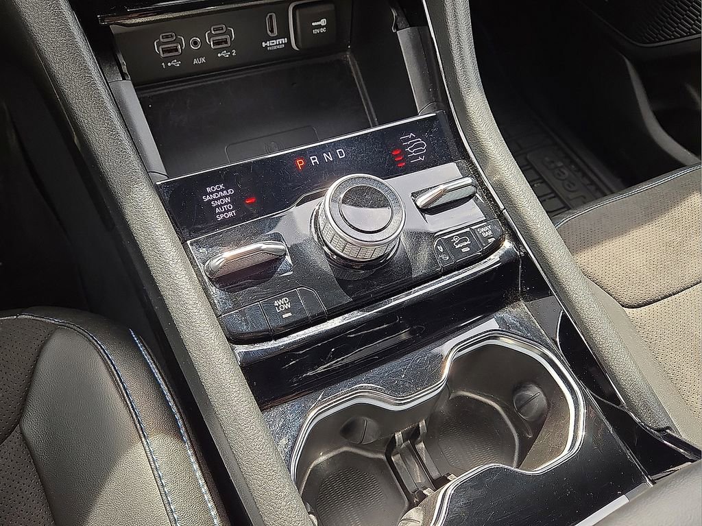 Used 2023 Jeep Grand Cherokee Trailhawk w/ Advanced Protech Group II AWD/4WD image 33