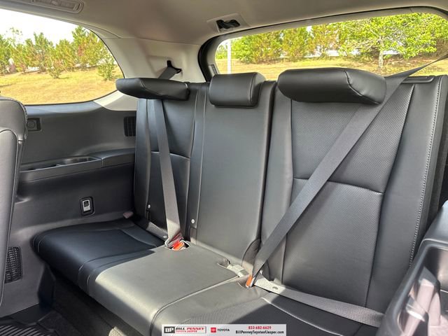 New 2026 Toyota Grand Highlander FWD image 16