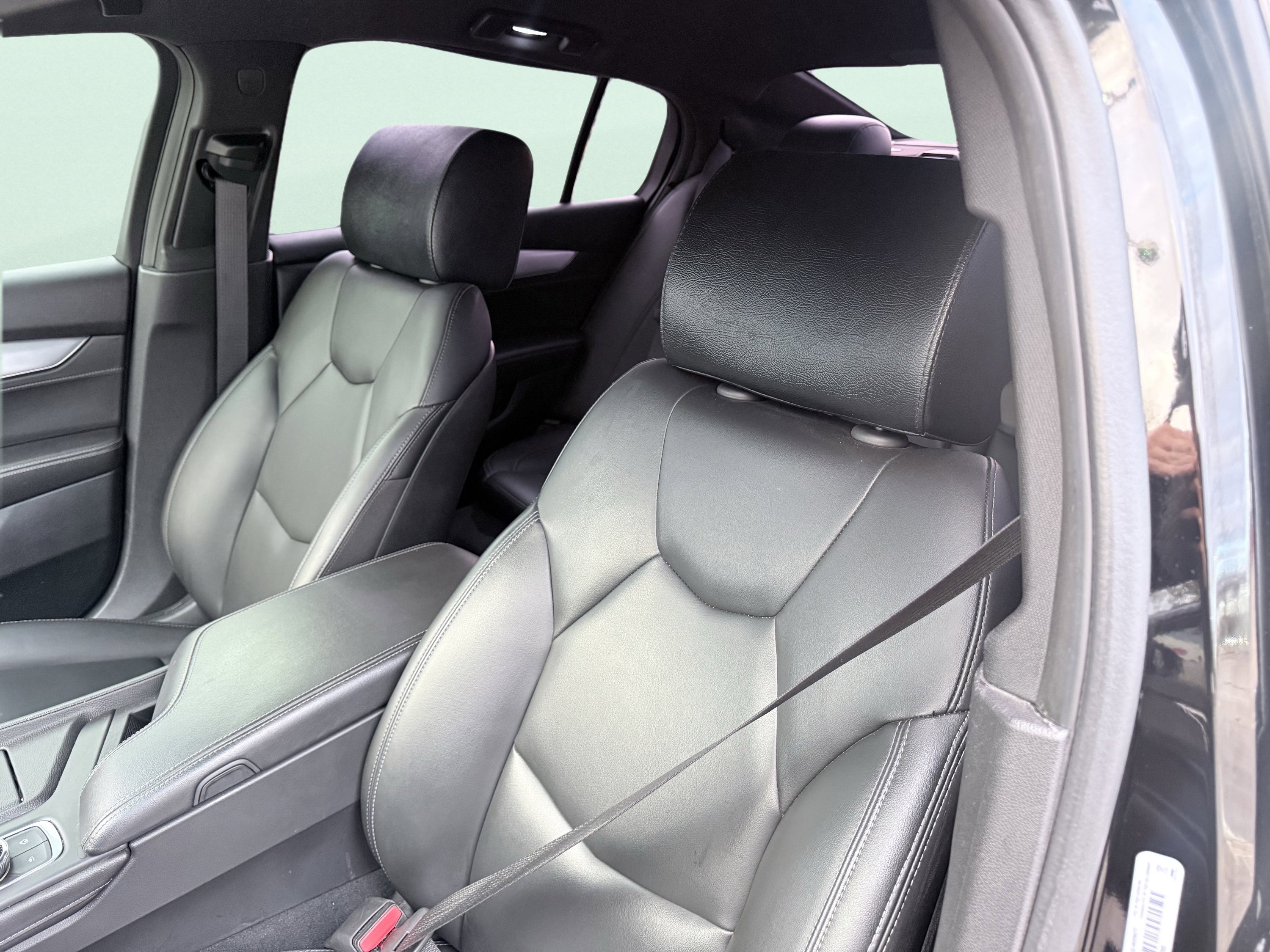 Used 2023 Cadillac CT5 Luxury image 11