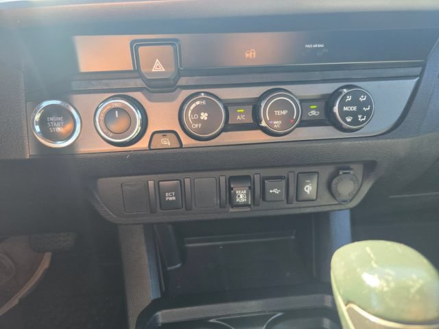 Used 2020 Toyota Tacoma TRD Sport AWD/4WD image 18