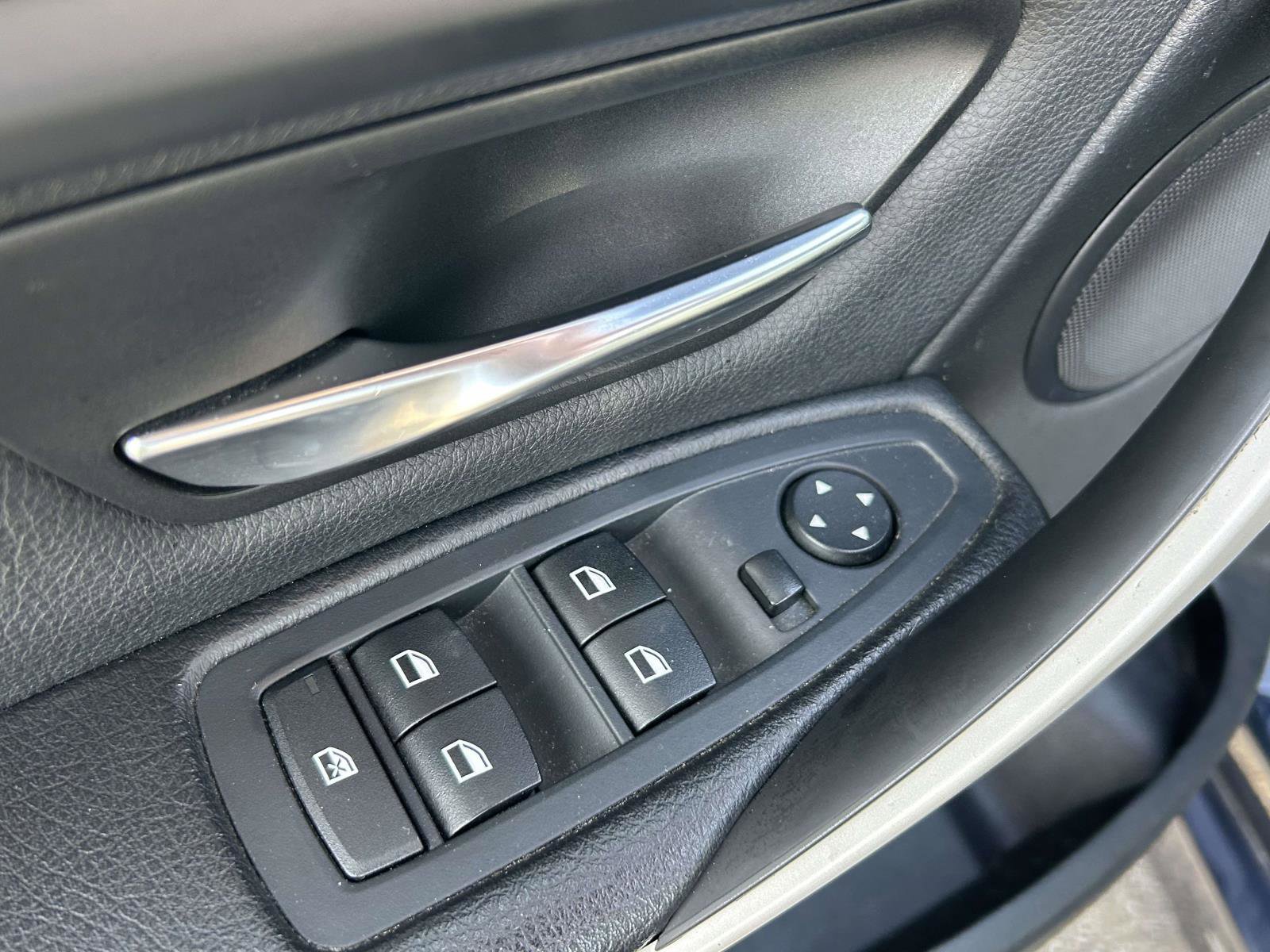 Used 2015 BMW 320i xDrive Sedan image 18