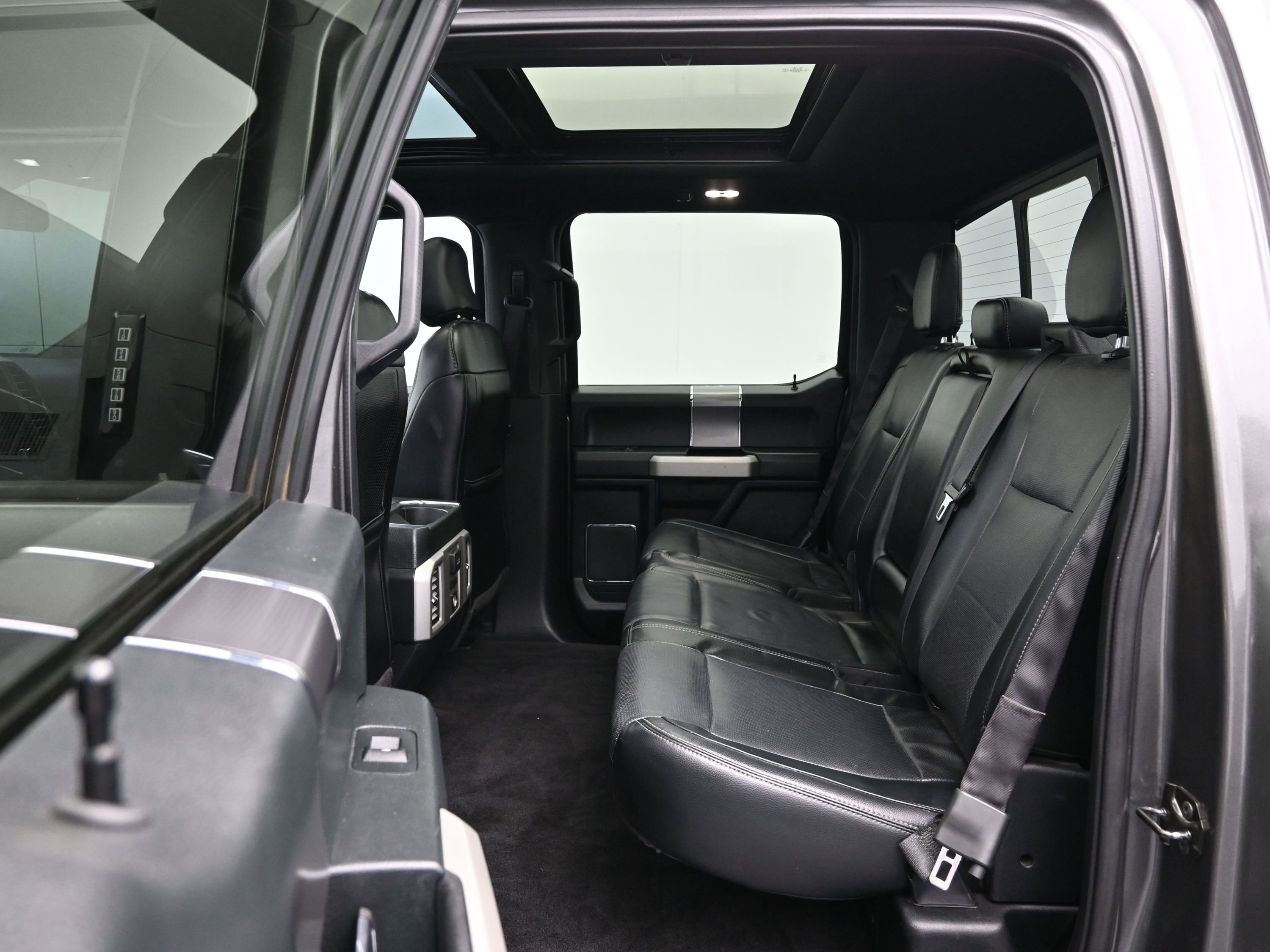 Used 2016 Ford F150 Lariat w/ Equipment Group 502A Luxury image 26