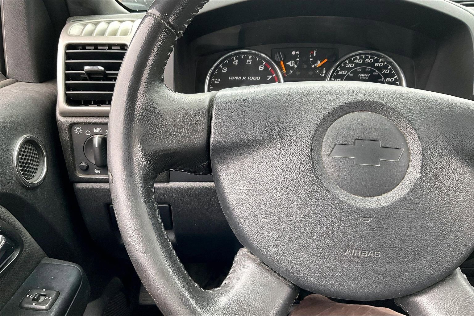 Used 2012 Chevrolet Colorado LT image 10