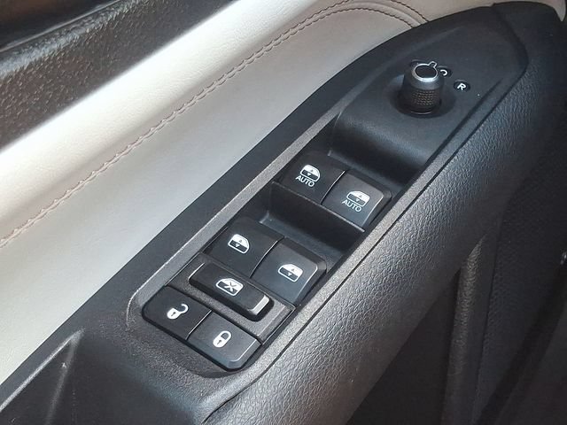 Used 2024 Jeep Compass Limited AWD/4WD image 23