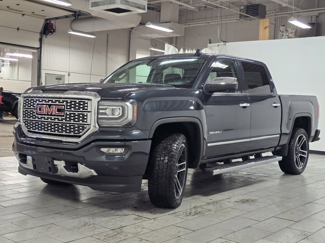Used 2018 GMC Sierra 1500 Denali image 16