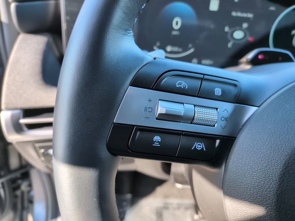 Certified 2025 Hyundai Tucson Limited image 16