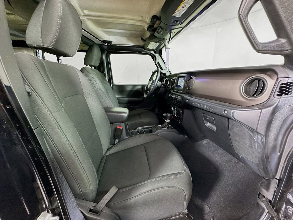 Used 2020 Jeep Wrangler Unlimited Sport S AWD/4WD image 33