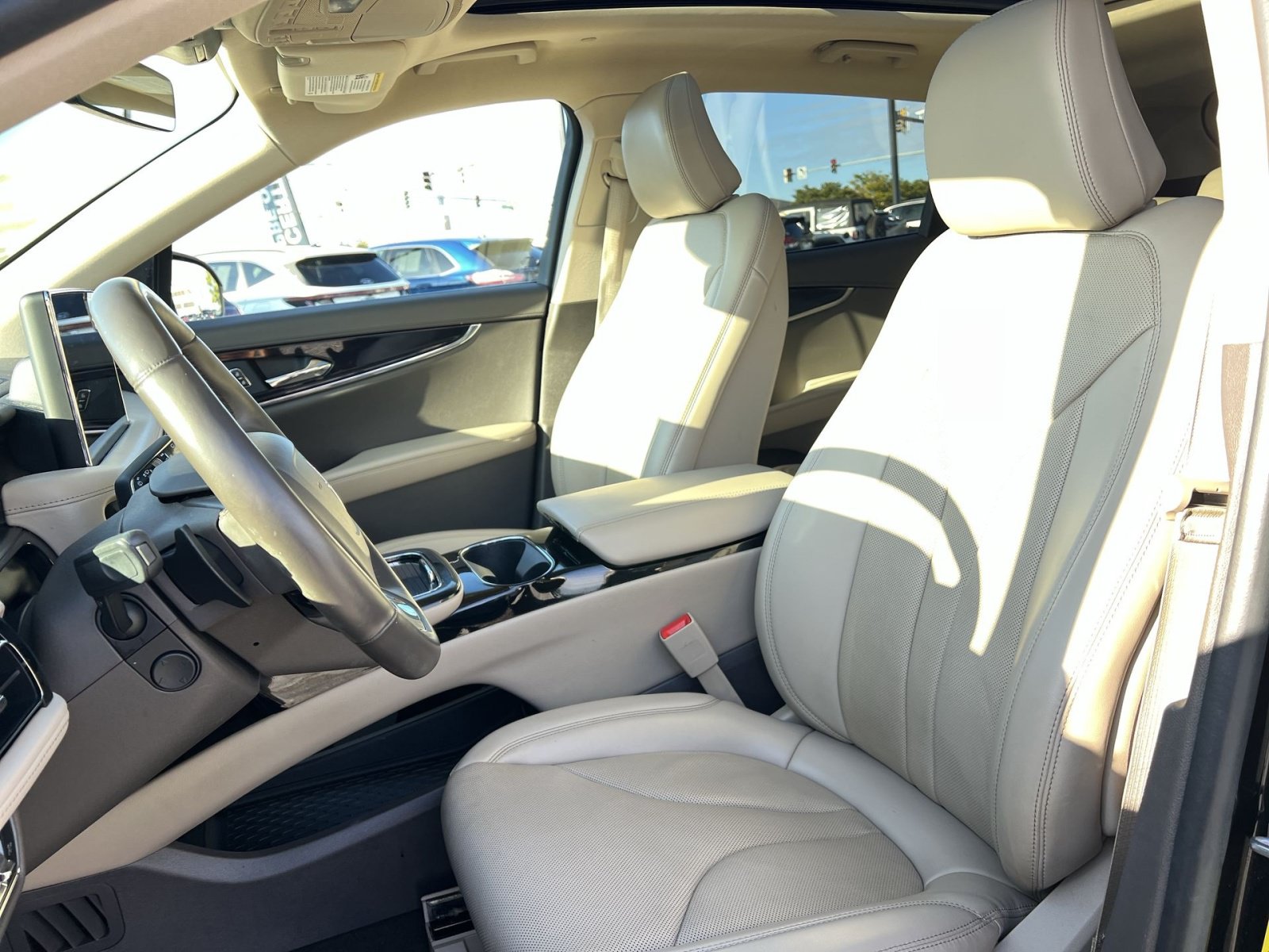 Used 2021 Lincoln Nautilus Reserve AWD/4WD image 13