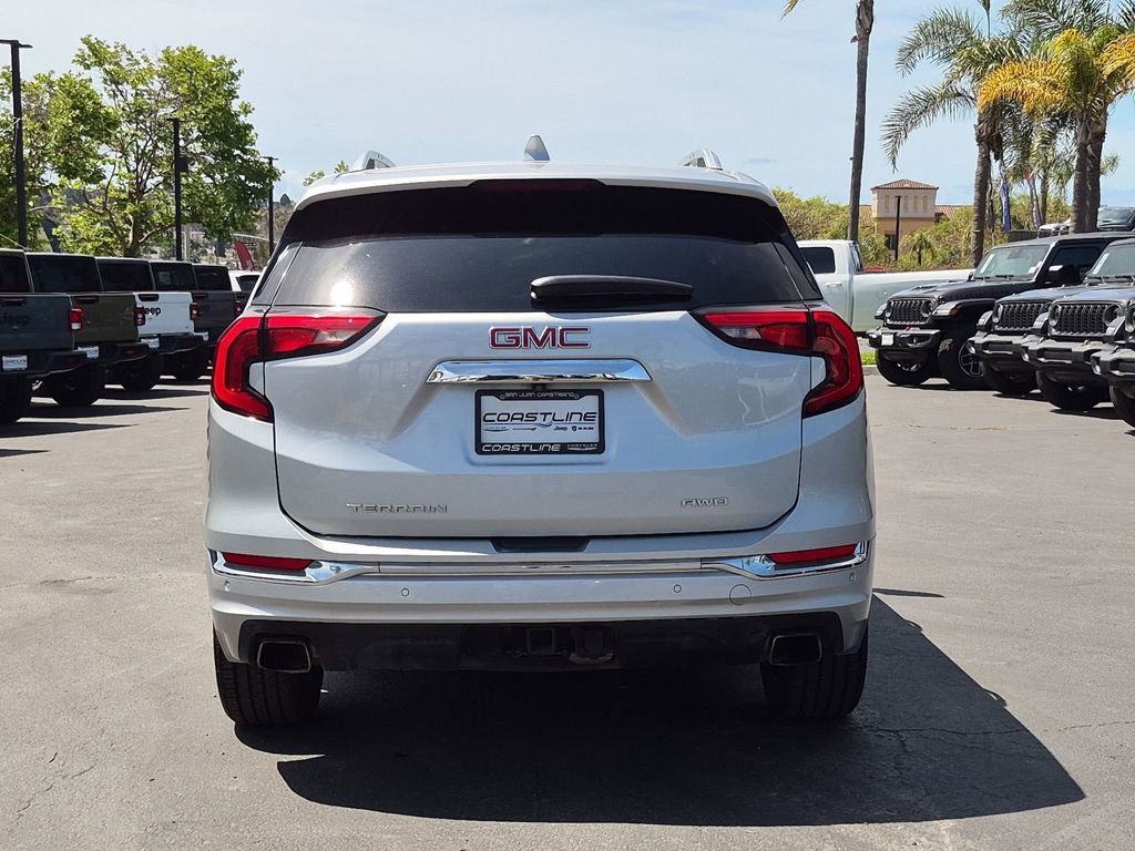 Used 2020 GMC Terrain Denali w/ Denali Premium Package AWD/4WD image 6